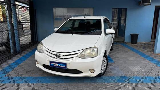 TOYOTA ETIOS 1.5 XS 16V FLEX 4P MANUAL TOYOTA ETIOS 1.5 XS 16V FLEX 4P MANUAL